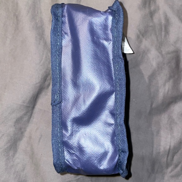 Brand New Never Used Fila “Trap Sack” - Picture 9 of 10